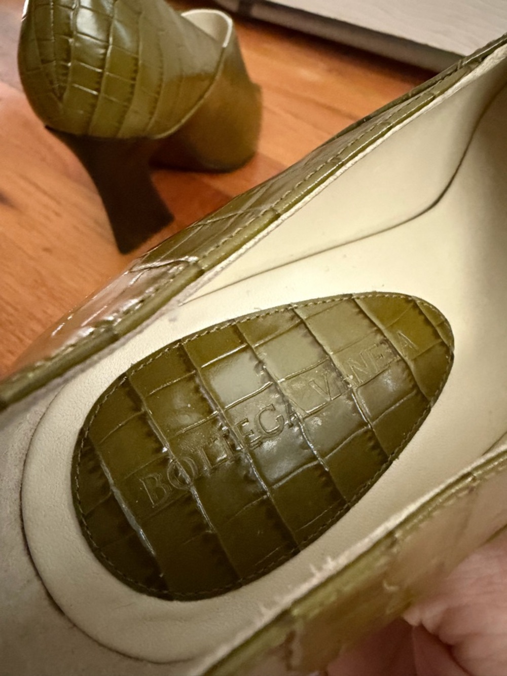 NEW Bottega Veneta Green Lewis Heels sz 37 | $1500 MSRP - Picture 9 of 10